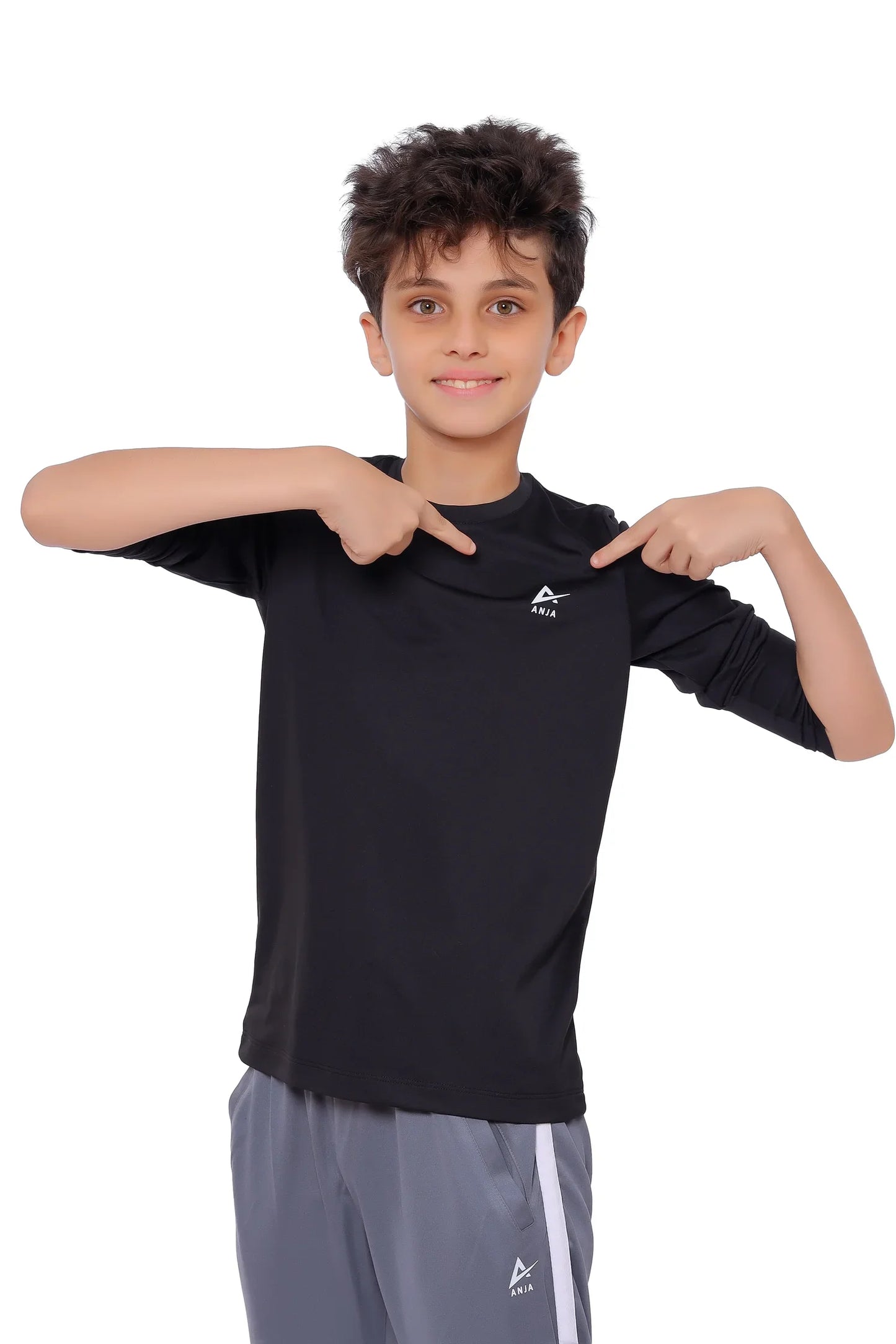 تي شيرت أساسي بأكمام طويلة للأولاد